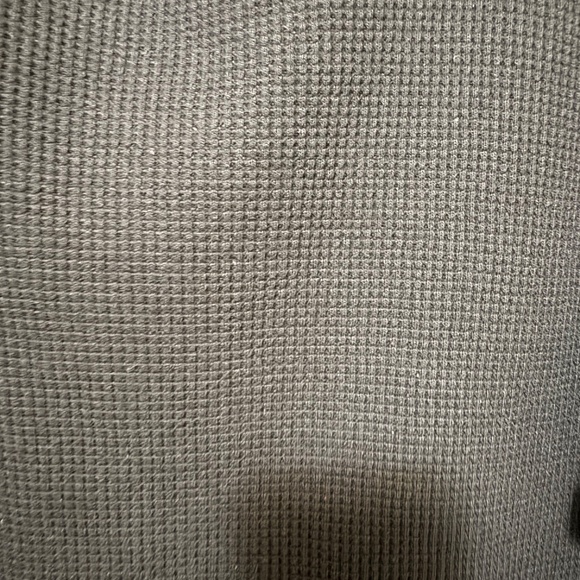 UNIQLO Black Waffle 3/4 Sleeve Tee (Size M) - Picture 2 of 4